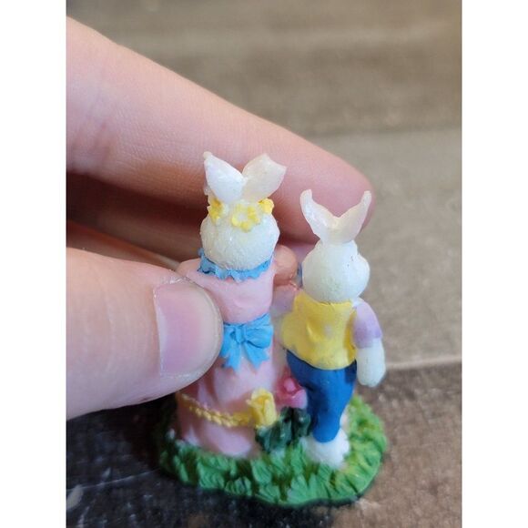 Easter rabbit bunny apple-picking Village accessory decor - Picture 3 of 4